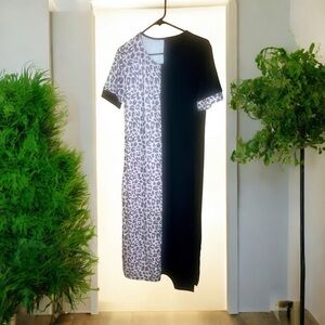 💥SHEIN Black Leopard Print Dress – Short Sleeve with Side Slit, Size Small